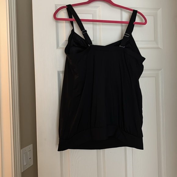 Lands End  Chlorine Resistant Blouson Tankini with built in bra size 14DD - Picture 2 of 9